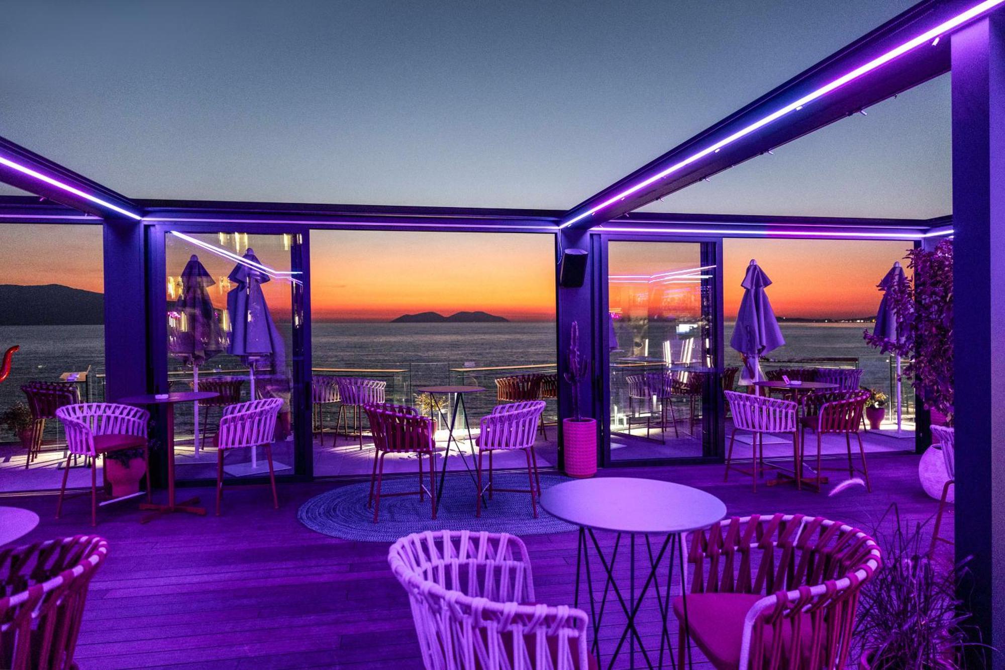 Hotel Vlora Priam, Affiliated By Melia Bagian luar foto