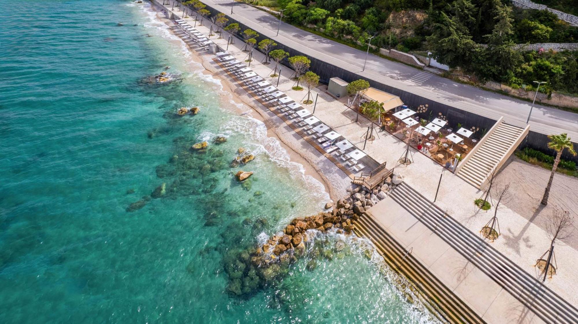 Hotel Vlora Priam, Affiliated By Melia Bagian luar foto