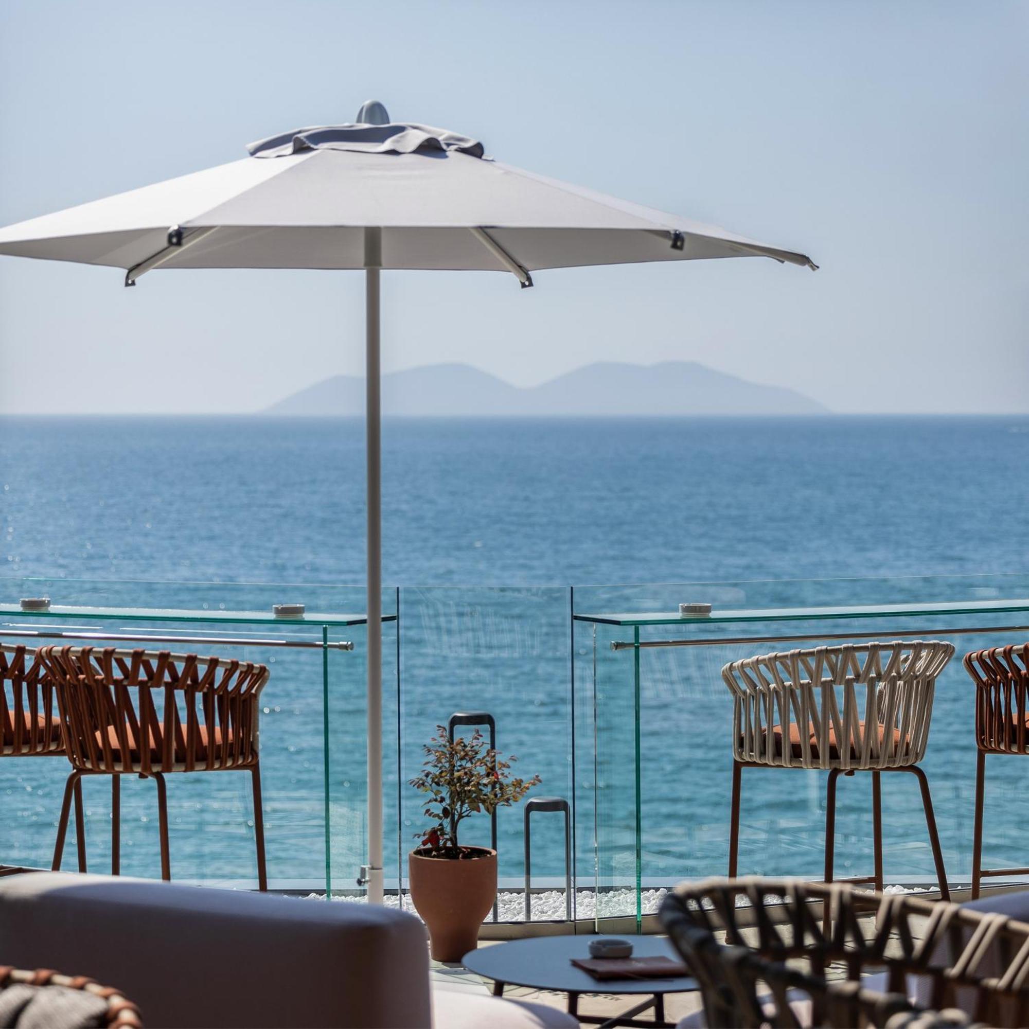 Hotel Vlora Priam, Affiliated By Melia Bagian luar foto
